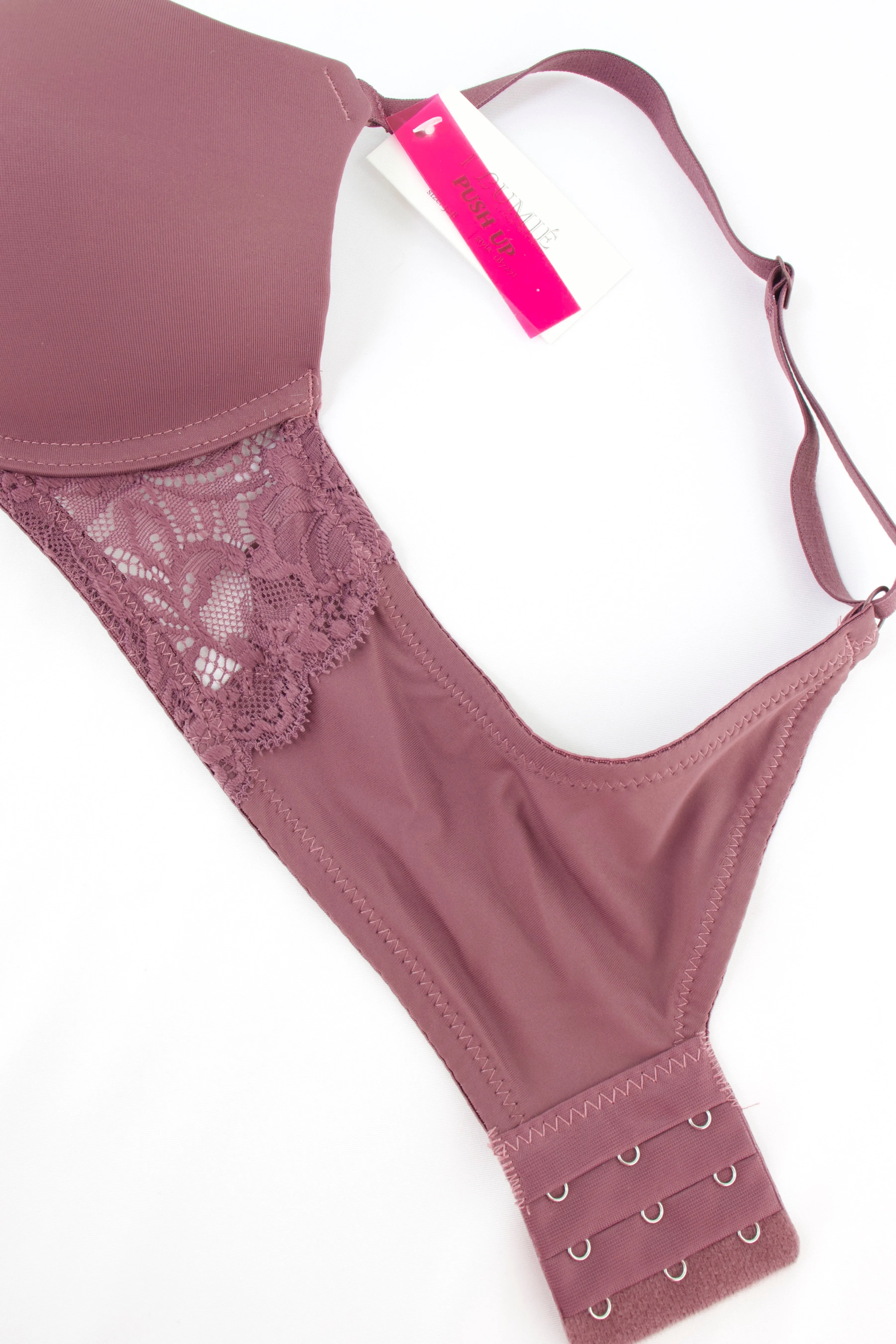 BRA LISO CON PUSH-UP Y DETALLE DE ENCAJE IB7271