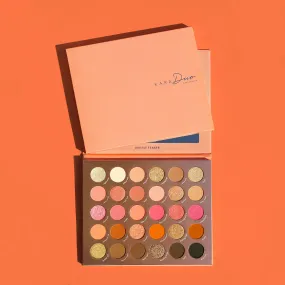 KARA Gentle Teaser 30 Color Eyeshadow Palette PRO11