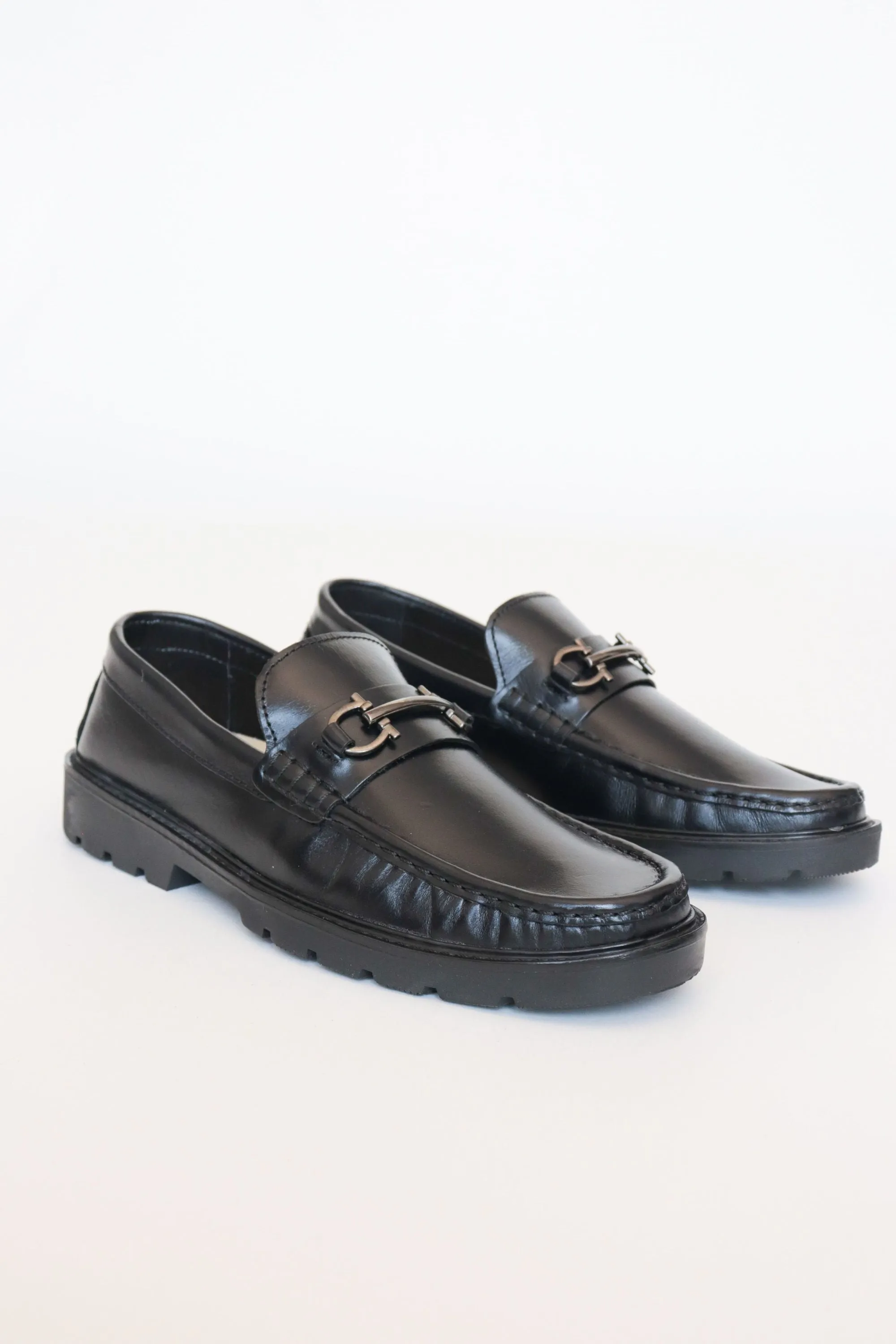 MOCASIN TIAGO PARA HOMBRE EN CUERO NEGRO / REF 663