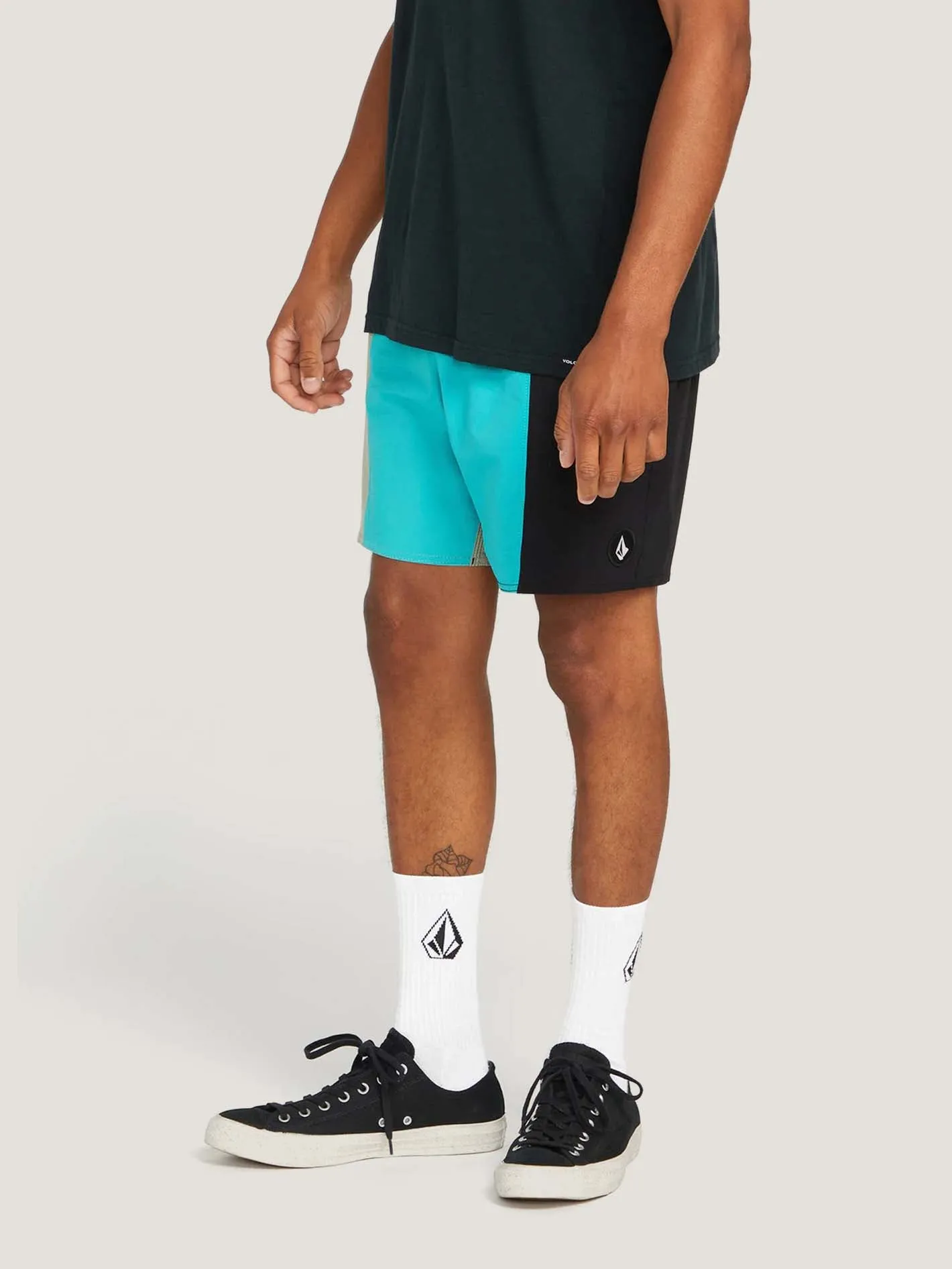 ROPA DE BAO VOLCOM HOMBRE LIDO LIBERATORS 17